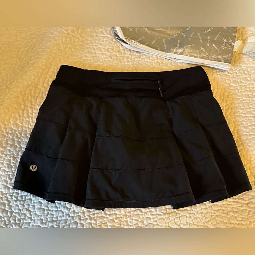 Lululemon pace rival skirt